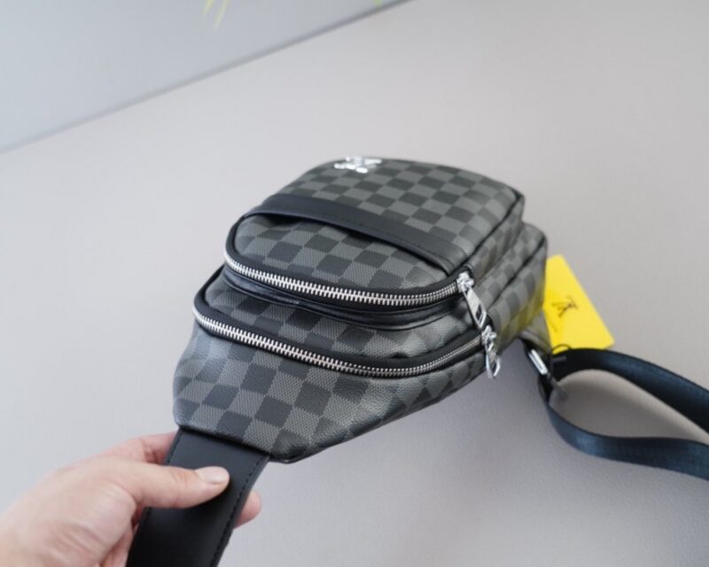 【AT2864】LV Louis Vuitton ルイ・ヴィトンのクラッチバッグは、永遠に時代を超越した象徴的な製品です。今年、LVが一番好きなスタイルをすべて実写で紹介します。非常に実用的で、コーディネートを心配する必要は全くありません。