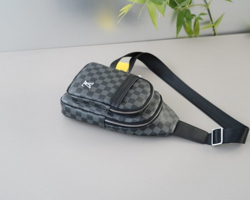 【AT2864】LV Louis Vuitton ルイ・ヴィトンのクラッチバッグは、永遠に時代を超越した象徴的な製品です。今年、LVが一番好きなスタイルをすべて実写で紹介します。非常に実用的で、コーディネートを心配する必要は全くありません。