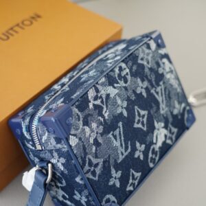 【AT2865】LV Louis Vuitton ルイ・ヴィトン 斜め掛けショルダーバッグ 永遠に時代を超えた象徴的な製品 今年のLVのお気に入りのデザイン 全て実際に撮影した写真 実用性が非常に高い 服装の心配は全く必要ありません フルセットのパッケージングと折りたたみボックス付き