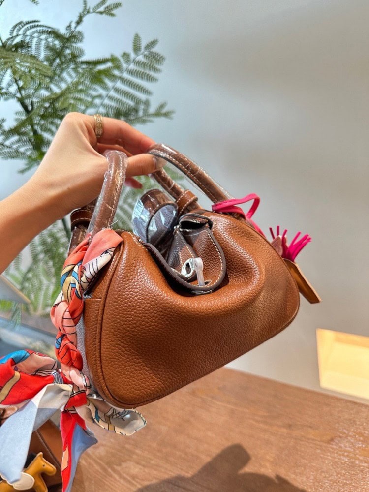 【AT2866】Hermes エルメスのミニリンディはミルクティーホワイトで美しくて涙が出るほどです！