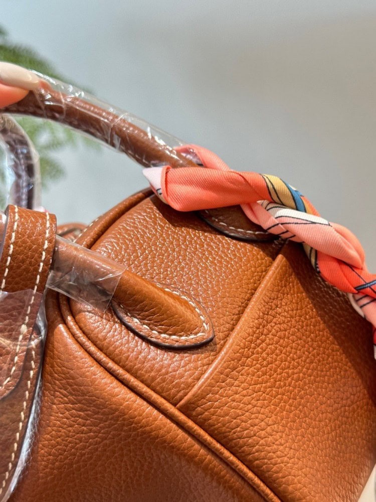 【AT2866】Hermes エルメスのミニリンディはミルクティーホワイトで美しくて涙が出るほどです！