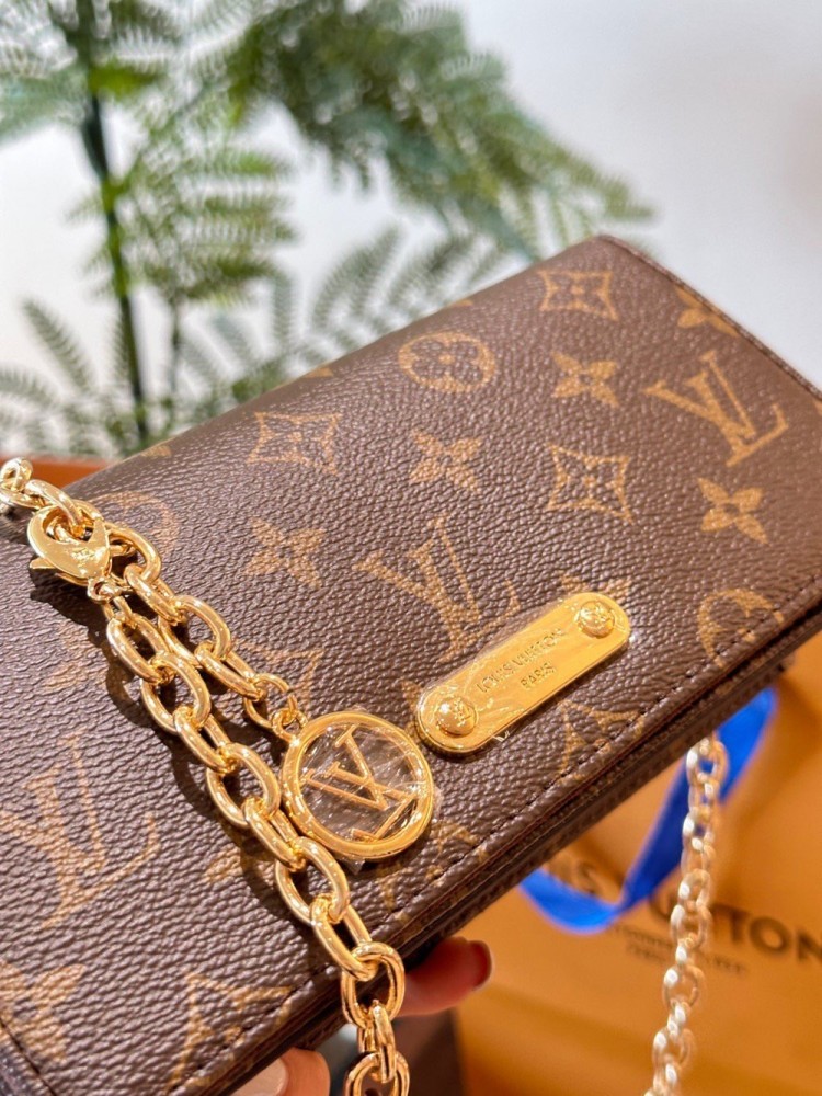 【AT2875】LVリリーのワレットオンチェーンは次のLVの注目アイテムです！アイビーは座っていられません！LV - WALLET ON CHAIN LILY 手袋