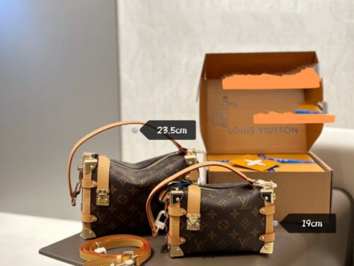 【AT2880】LVの最新のSide Trunkコレクションは、このシーズンの注目アイテムです。 谷愛凌がランウェイで着用したアイテムと同じものです！ 実物は本当に質感があります〜