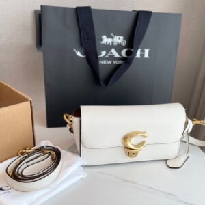【AT2888】Coach コーチのバッグは本当に良いです！とってもおしゃれで夏にぴったりです！