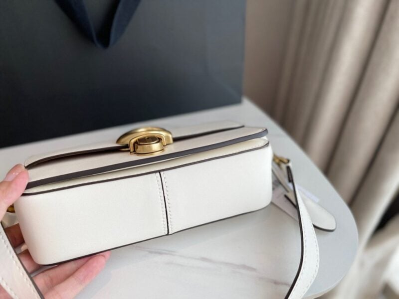 【AT2888】Coach コーチのバッグは本当に良いです！とってもおしゃれで夏にぴったりです！