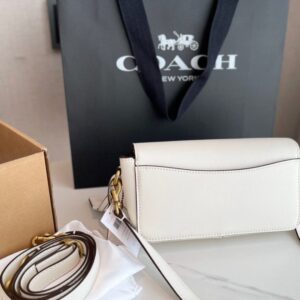 【AT2888】Coach コーチのバッグは本当に良いです！とってもおしゃれで夏にぴったりです！