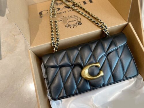 【AT2889】Coach コーチのコレクションはとても人気です。毎日質問されていましたが、ついに出荷しました！今シーズンはまさに神がかっています。見逃せません
