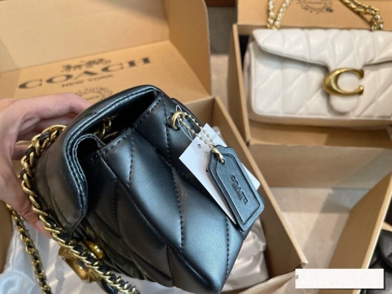 【AT2889】Coach コーチのコレクションはとても人気です。毎日質問されていましたが、ついに出荷しました！今シーズンはまさに神がかっています。見逃せません