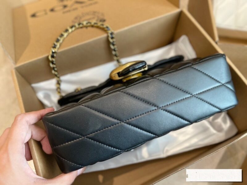 【AT2889】Coach コーチのコレクションはとても人気です。毎日質問されていましたが、ついに出荷しました！今シーズンはまさに神がかっています。見逃せません