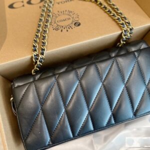 【AT2889】Coach コーチのコレクションはとても人気です。毎日質問されていましたが、ついに出荷しました！今シーズンはまさに神がかっています。見逃せません