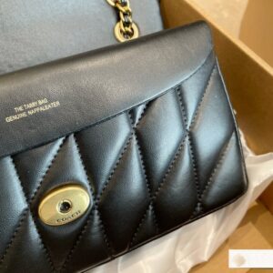 【AT2889】Coach コーチのコレクションはとても人気です。毎日質問されていましたが、ついに出荷しました！今シーズンはまさに神がかっています。見逃せません