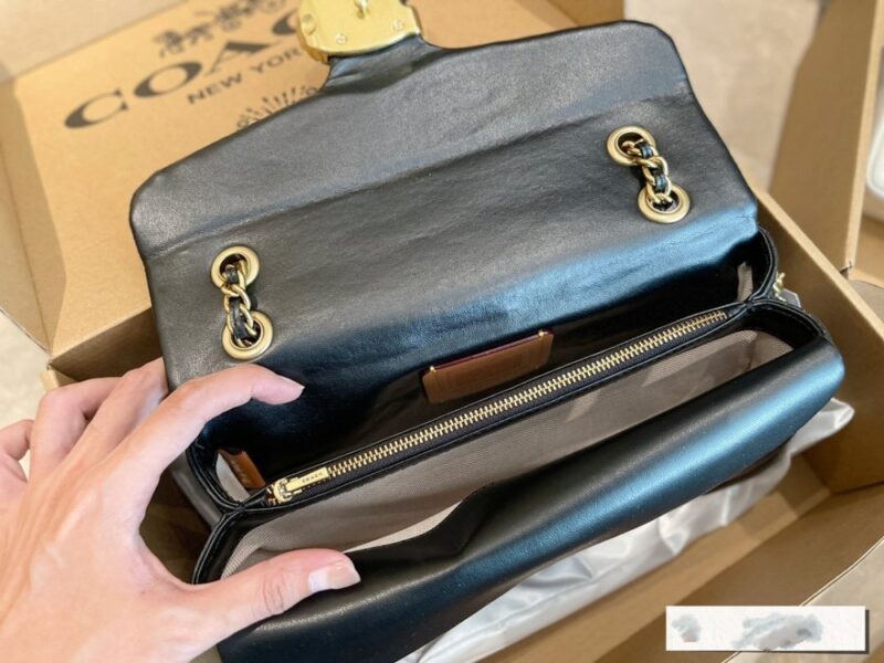 【AT2889】Coach コーチのコレクションはとても人気です。毎日質問されていましたが、ついに出荷しました！今シーズンはまさに神がかっています。見逃せません