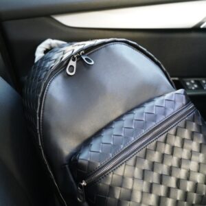 【AT2911】BOTTEGA VENETAの公式サイトで同期したバックパック、見逃さないでください。 小牛革製で、品質が非常に優れています。超大容量。強調しておきますが、常に大人気のアイテムです！