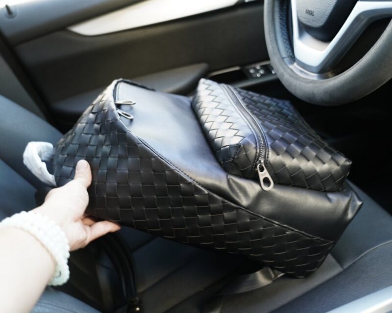 【AT2911】BOTTEGA VENETAの公式サイトで同期したバックパック、見逃さないでください。 小牛革製で、品質が非常に優れています。超大容量。強調しておきますが、常に大人気のアイテムです！