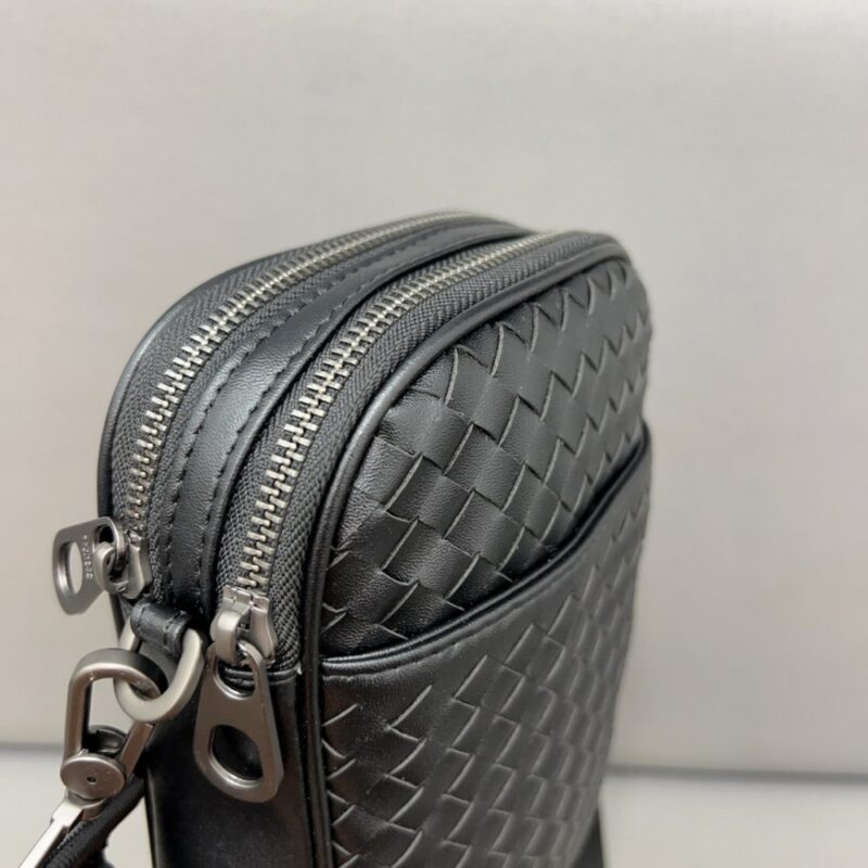 【AT2915】Bottega Venetaの手編みの🚹メンズモバイルバッグ、ショルダーバッグ、斜め掛けバッグは、精巧なインレイ装飾を使用し、クラシックで使いやすいです。実物撮影、防塵袋付きの配送。