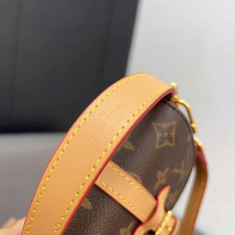 【AT2919】Louis Vuitton（ルイ・ヴィトン）のミニフリップショルダーバッグ、シールドバッグ、マサドバッグ、男女兼用。精巧なインレイワークを採用し、クラシックで使いやすい実物撮影、防塵袋付き配送。