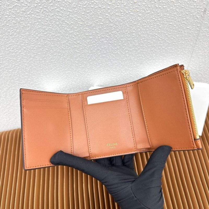 【AT3361】CELINE Triompheシリーズのクラシックなカーフスキンの三つ折りショートウォレット