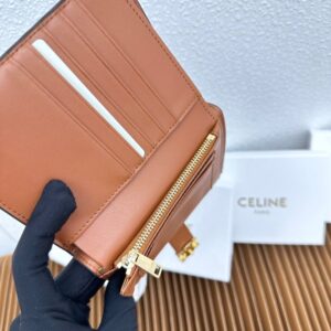 【AT3363】CELINE TRIOMPHE クラシックでレトロなスタイル。