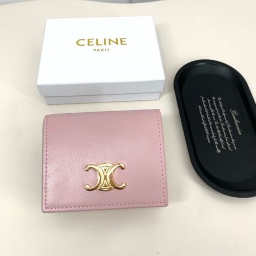 【AT3398】Celine セリーヌの定番のゴールドのCCレザーコインケースは、エレガントでシンプルで、ファッションに合わせやすいです。