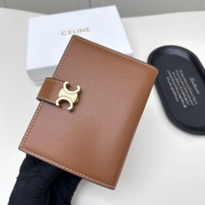 【AT3402】CELINEパリのクラシックなロゴ入りシングルフォールドウォレット