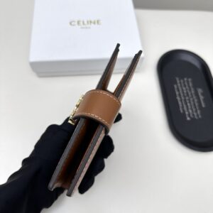 【AT3402】CELINEパリのクラシックなロゴ入りシングルフォールドウォレット