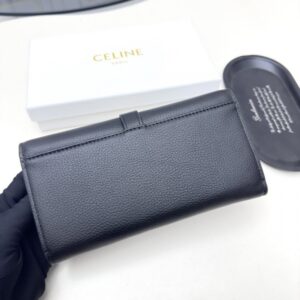 【AT3407】Celine セリーヌの定番レディースロングウォレット、エレガントでおしゃれなデザイン、日常やパーティーにおすすめです。