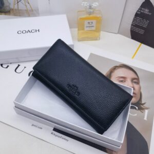 【AT3433】COACHのクラシックなロングウォレット。高級なリザード型押しレザーで、ファッショナブルで万能。コレクションにもおすすめです。