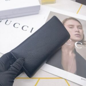 【AT3433】COACHのクラシックなロングウォレット。高級なリザード型押しレザーで、ファッショナブルで万能。コレクションにもおすすめです。