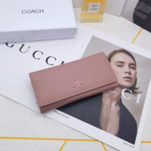 【AT3435】COACHのクラシックなロングウォレット。レトロでエレガントなデザイン。コレクションにもぴったり。