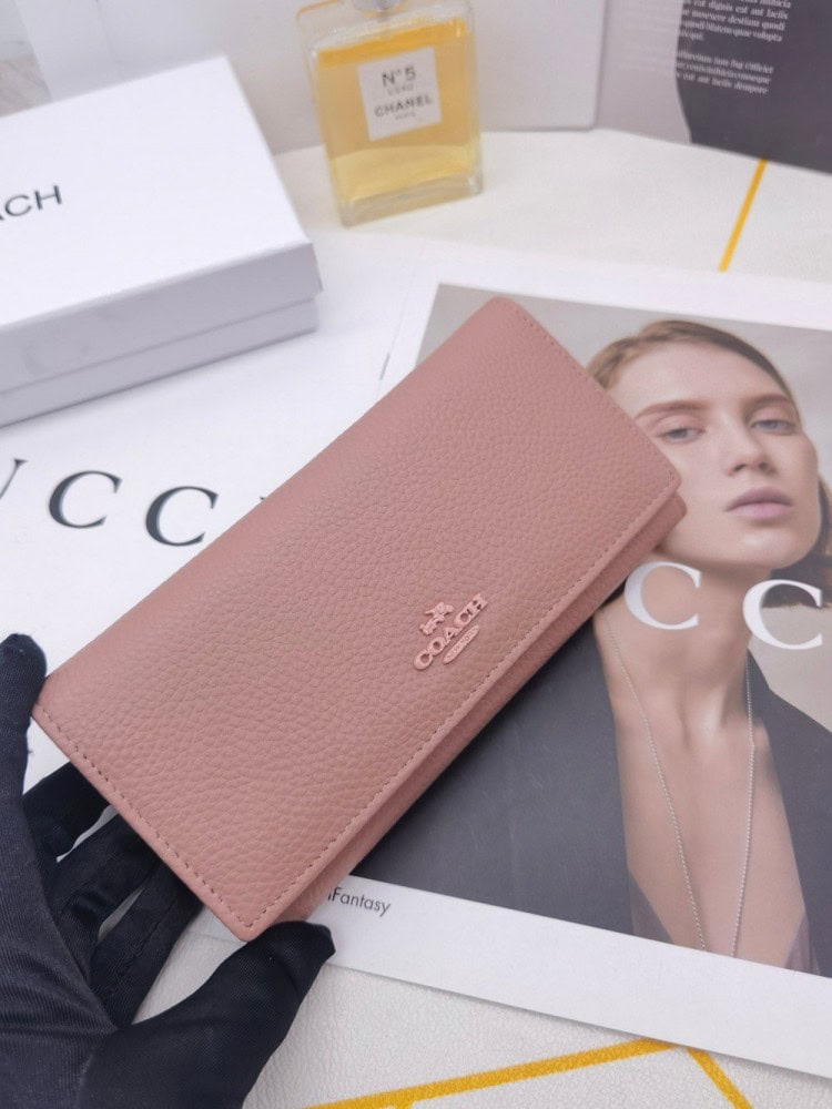 【AT3435】COACHのクラシックなロングウォレット。レトロでエレガントなデザイン。コレクションにもぴったり。