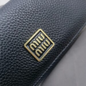 【AT3438】MIU MIU クラシックな黒色の長財布｜シンプルで贅沢な 皮素材の触感 クラシックな万能性
