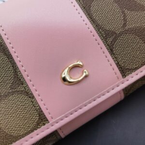 【AT3455】COACHのクラシックなC型ロングウォレット。ファッショナブルなカラーブロック、レトロでエレガントなスタイル。
