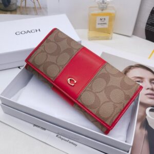【AT3456】COACHクラシックC柄のコントラストカラー長財布　おしゃれで合わせやすく、コレクションにも最適