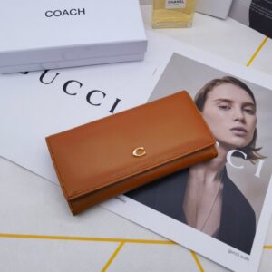 【AT3458】COACHのクラシックなC字母のカラーブロックの長財布｜大容量のデザイン｜ファッションや合わせやすい｜コレクションする価値あり