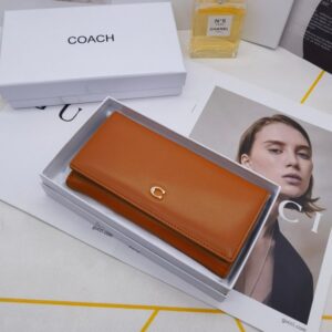 【AT3458】COACHのクラシックなC字母のカラーブロックの長財布｜大容量のデザイン｜ファッションや合わせやすい｜コレクションする価値あり
