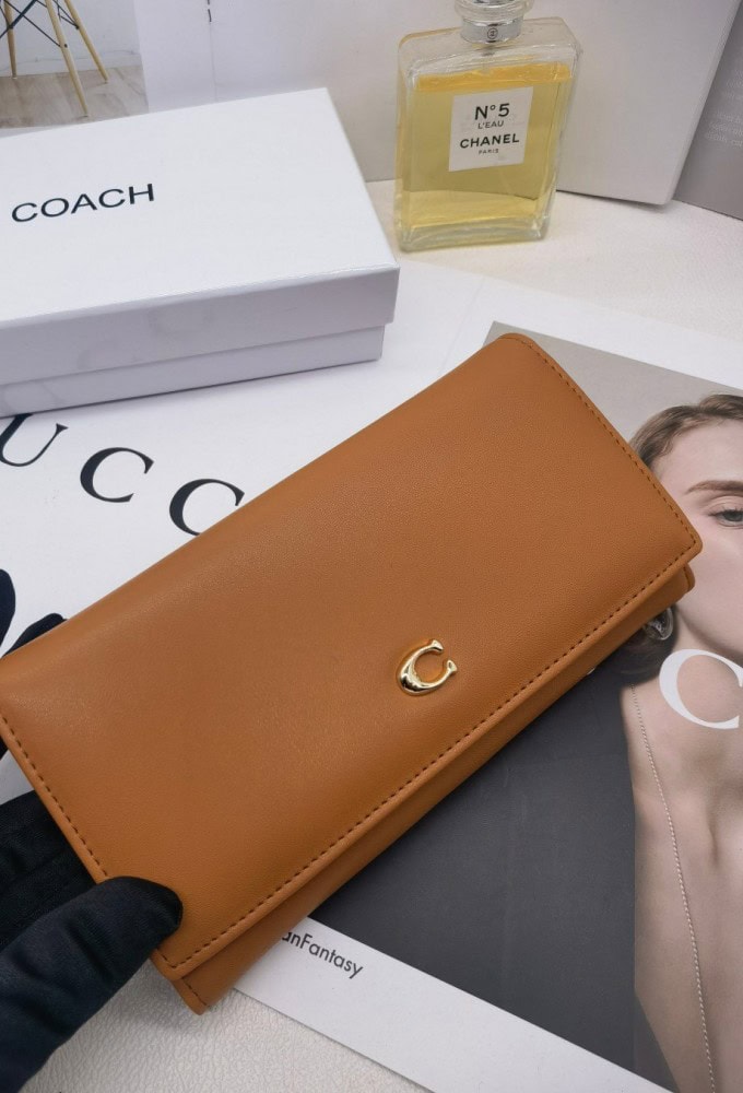 【AT3458】COACHのクラシックなC字母のカラーブロックの長財布｜大容量のデザイン｜ファッションや合わせやすい｜コレクションする価値あり