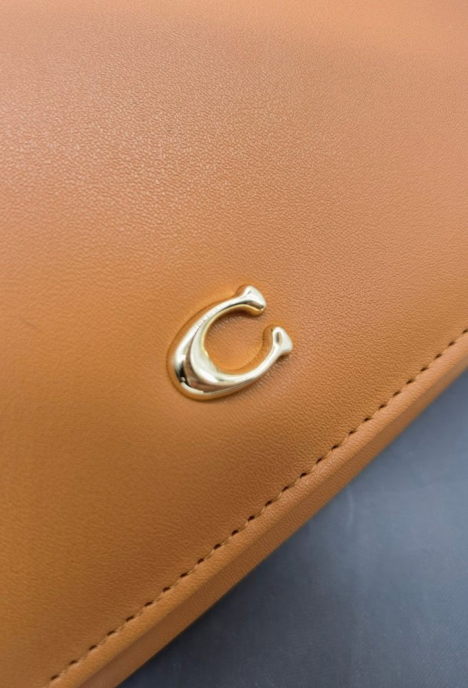 【AT3458】COACHのクラシックなC字母のカラーブロックの長財布｜大容量のデザイン｜ファッションや合わせやすい｜コレクションする価値あり