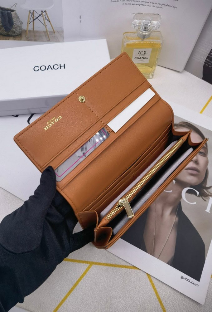 【AT3458】COACHのクラシックなC字母のカラーブロックの長財布｜大容量のデザイン｜ファッションや合わせやすい｜コレクションする価値あり