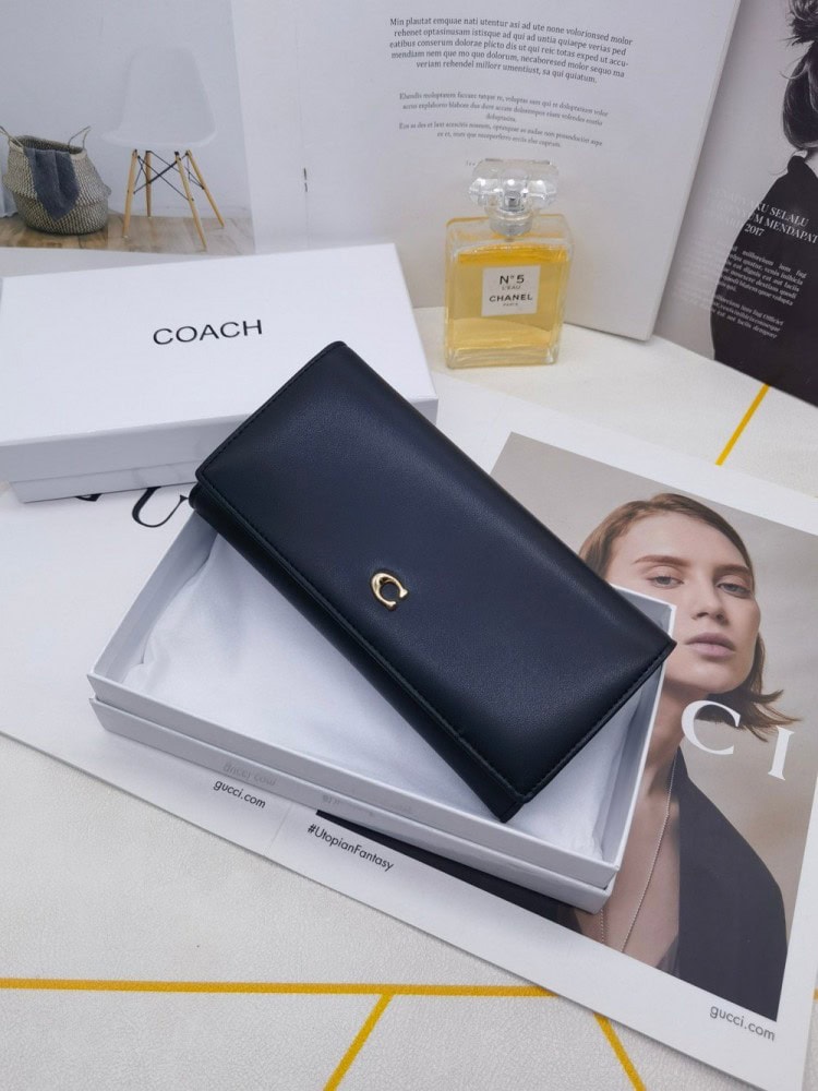 【AT3459】COACHの長いクラシックレザーウォレット｜エレガントで万能｜大容量設計｜コレクションにおすすめ