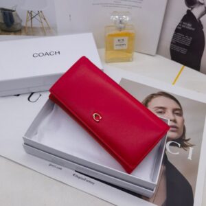 【AT3460】COACHのクラシックなCの長財布。ファッションでシンプルなデザイン、高級な皮製感じ。