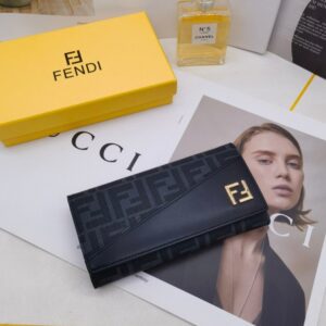 【AT3462】FENDIクラシックFFモノグラム柄カラーブロック長財布。トレンディで万能、高級感がある。