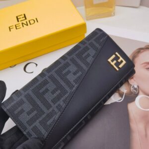 【AT3462】FENDIクラシックFFモノグラム柄カラーブロック長財布。トレンディで万能、高級感がある。