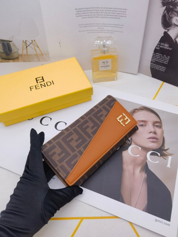 【AT3463】FendiのクラシックなFFモノグラム柄の色合わせの長財布は、ファッション感度が高く、ラグジュアリーブランドの選択です。