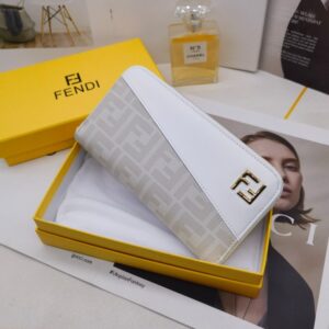 【AT3465】FendiのFFプリントパッチワークロングジップウォレット。ファッショナブルでエレガントなクラシックデザイン。