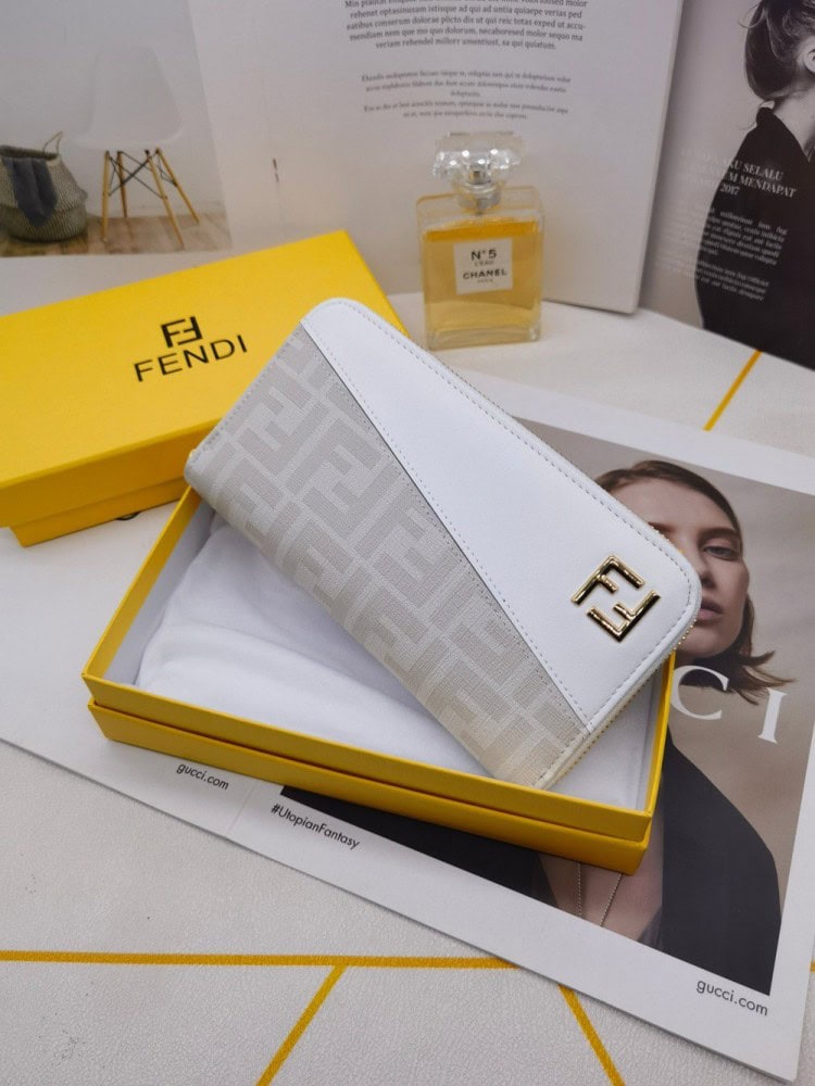 【AT3465】FendiのFFプリントパッチワークロングジップウォレット。ファッショナブルでエレガントなクラシックデザイン。