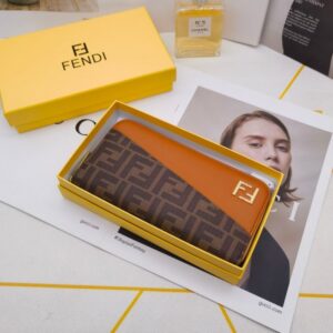 【AT3466】FendiのクラシックなFFプリントのパッチワーク長財布|ファッションデザイン|コレクション可能