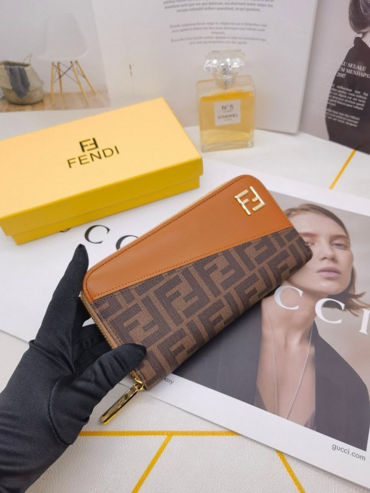 【AT3466】FendiのクラシックなFFプリントのパッチワーク長財布|ファッションデザイン|コレクション可能
