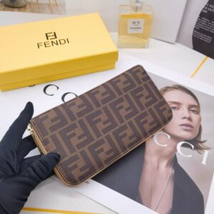【AT3466】FendiのクラシックなFFプリントのパッチワーク長財布|ファッションデザイン|コレクション可能
