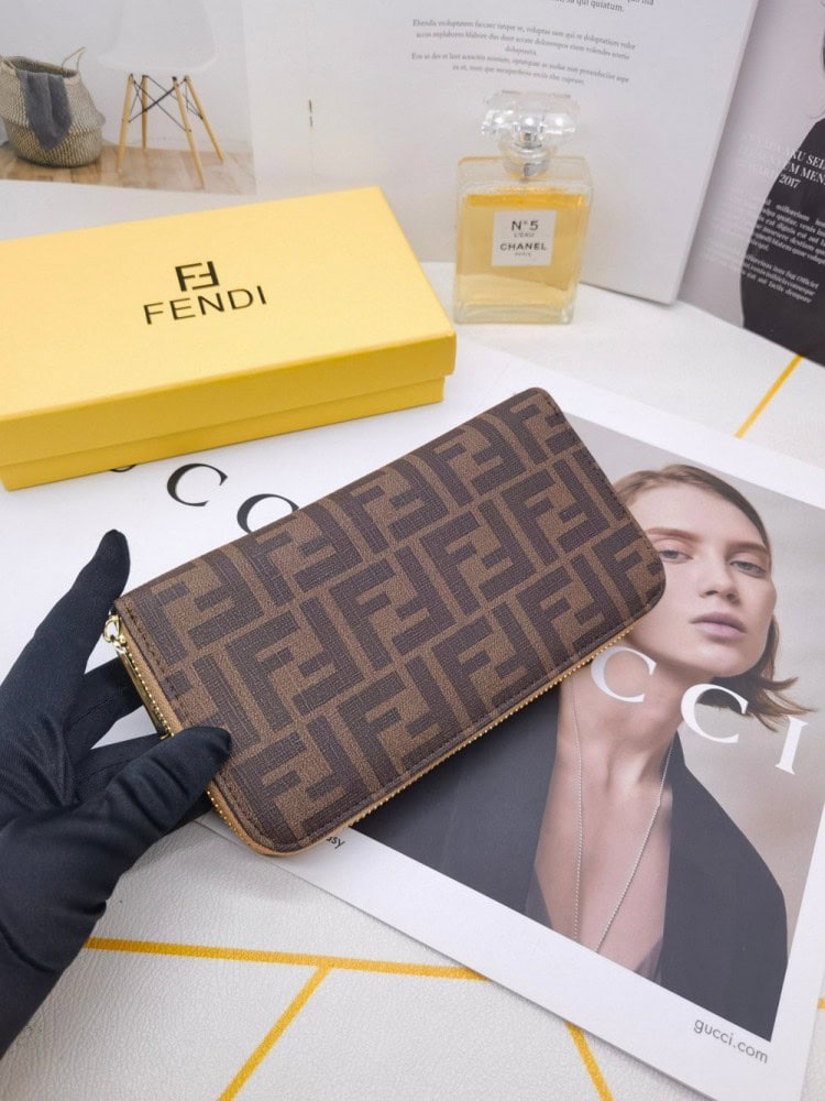【AT3466】FendiのクラシックなFFプリントのパッチワーク長財布|ファッションデザイン|コレクション可能