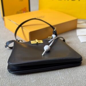 【AT3482】Fendi Peekaboo ISeeU 小サイズのハンドバッグ｜クラシックな通勤バッグ｜高級感のあるファッショナブルなショルダーバッグ